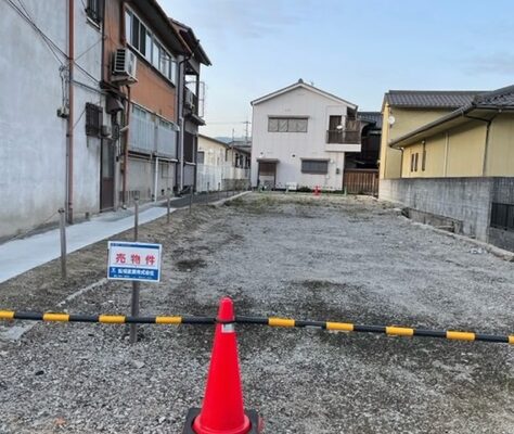 新市町新市（バス通り沿い）売土地　83.22坪　住宅用地