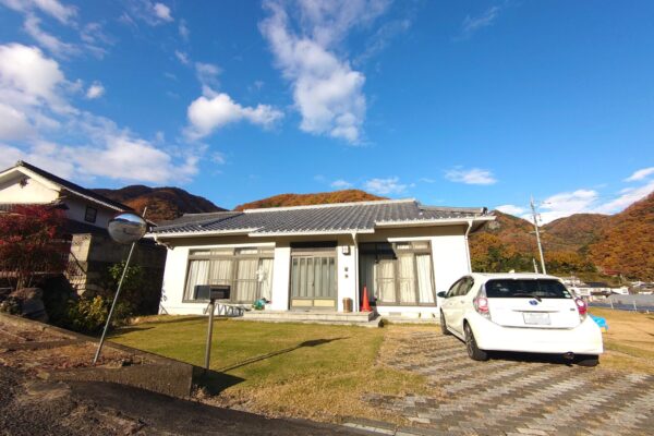 福山市新市町金丸　2LDK　木造平屋建て　中古住宅