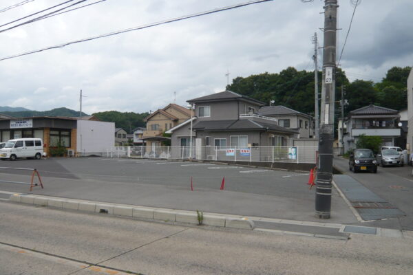 中須町　月極駐車場
