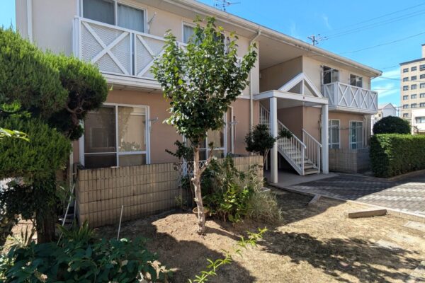 ラフォーレ若松A棟　軽量鉄骨造2階/2階建て　3DK