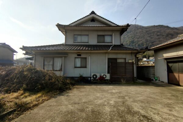 田尻町　6LDK　木造2階建　中古住宅