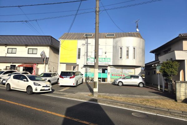神辺町湯野　約60坪　店舗付き住宅