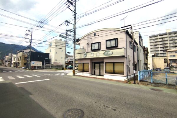 府中市府中町　売店舗付き住宅　木造2階建　4LDK